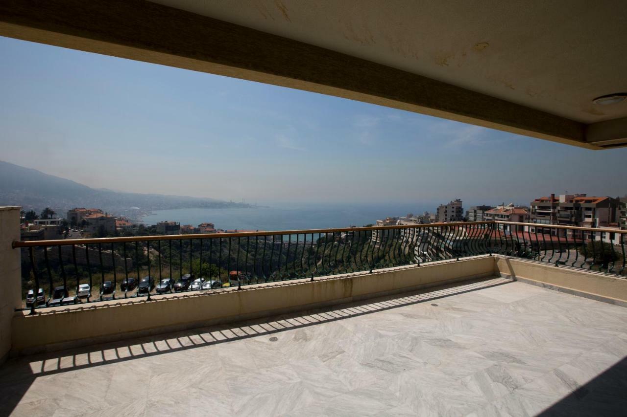 Adma Blue Screen Jounieh Exterior foto